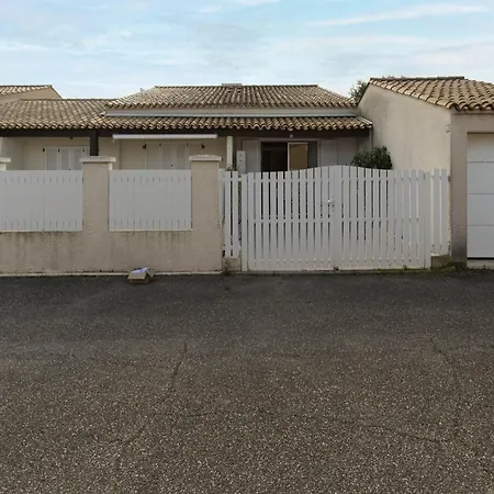 Apt In Agde, 300m From Beach *